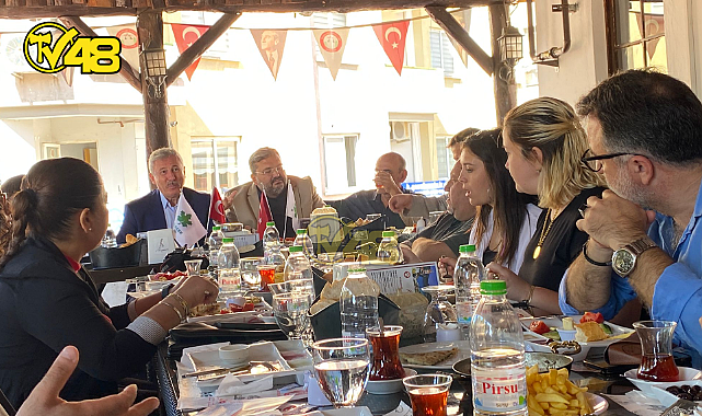 TBMM SAADET PARTİSİ GRUP BAŞKANI DOÇ. DR. SELÇUK ÖZDAĞ VE GELECEK PARTİSİ MUĞLA İL BAŞKANI MURAT SODRA ÖZEL BİR KAHVALTI ETKİNLİĞİNDE BASIN MENSUPLARINI AĞIRLADI