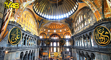 AYASOFYA CAMİİ'NE GİRİŞLER, TURİSTLER İÇİN ÜCRETLİ OLUYOR