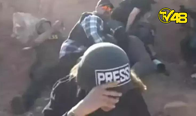 GAZZE SINIRINDA YAYIN YAPAN TÜRK GAZETECİLERİN YANINA ROKET DÜŞTÜ