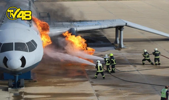 HAVALİMANINDA DÜZENLENEN UÇAK KAZASI TATBİKATI GERÇEĞİNİ ARATMADI!