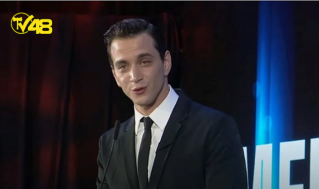 BODRUMLU SELAHATTİN PAŞALI, GEÇTİĞİMİZ GÜNLERDE DÜZENLENEN GQ TÜRKİYE MEN OF THE YEAR ÖDÜL TÖRENİNDE İSE YILIN OYUNCUSU ÖDÜLÜNE LAYIK GÖRÜLDÜ.