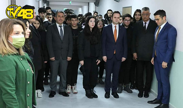 OKULLAR, HAFTAYA ŞEHİTLERE SAYGI DURUŞUYLA BAŞLADI