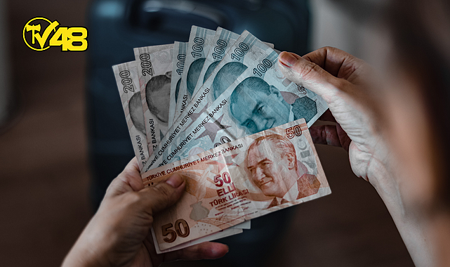 SON DAKİKA:  MEMUR VE EMEKLİ MAAŞ ZAM ORANI BELLİ OLDU!