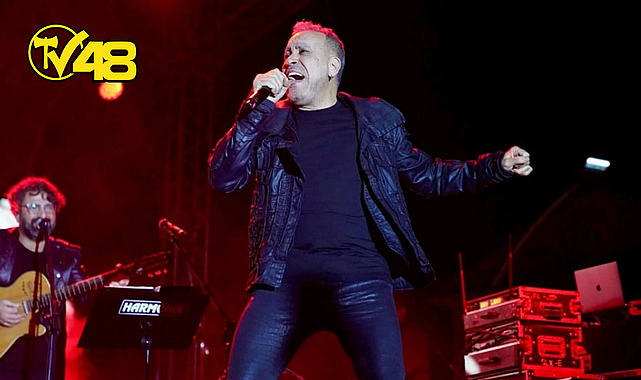 FETHİYE&#039;DE HALUK LEVENT SEVGİLİLER GÜNÜ KONSERİNDE VATANDAŞLARLA BULUŞTU