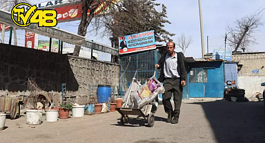 KAĞIT TOPLAYICISI BÜYÜKŞEHİR BELEDİYE BAŞKANLIĞI İÇİN ADAY OLDU