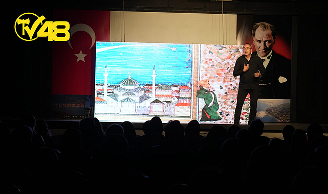 SUNAY AKIN &#039;CUMHURİYET YOLUNDA&#039; GÖSTERİSİYLE MİLAS&#039;TA İZLEYİCİYLE BULUŞTU