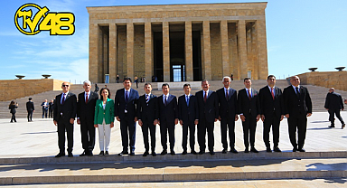 BAŞKAN AHMET ARAS ANITKABİR'DE ATA'NIN HUZURUNDA