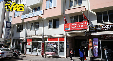 CHP BİNASINDA SEÇİM SONUÇLARININ KUTLANMASI SIRASINDA BALKONUN ÇÖKMESİ SONUCU 1 KİŞİ ÖLDÜ, 17 KİŞİ YARALANDI