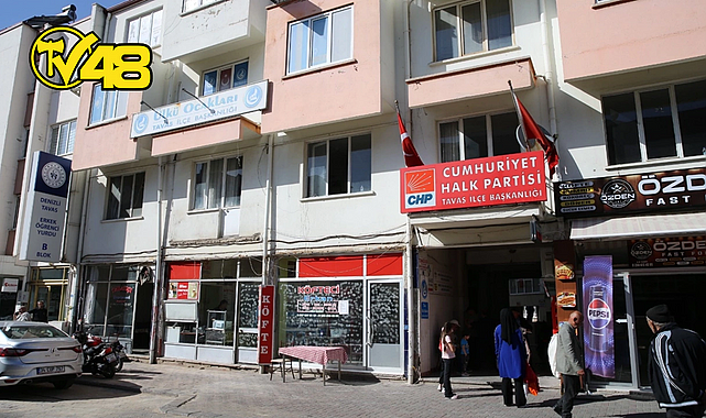 CHP BİNASINDA SEÇİM SONUÇLARININ KUTLANMASI SIRASINDA BALKONUN ÇÖKMESİ SONUCU 1 KİŞİ ÖLDÜ, 17 KİŞİ YARALANDI