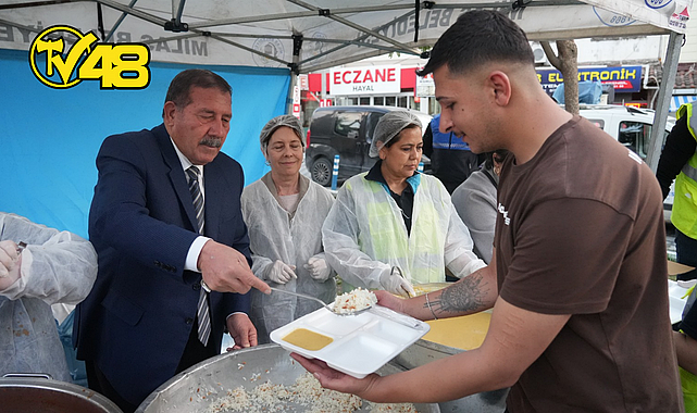 MİLAS BELEDİYESİ’NİN GELENEKSEL İFTAR YEMEKLERİ DEVAM EDİYOR