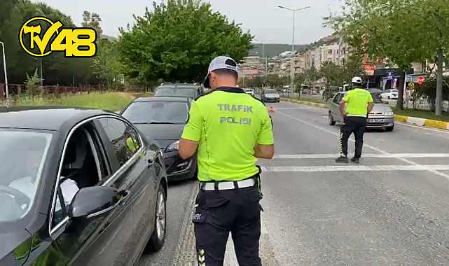 MİLAS İLÇE EMNİYET MÜDÜRLÜĞÜNE BAĞLI TRAFİK EKİPLERİ İLÇEDE DENETİMLERİNİ SIKLAŞTIRDI