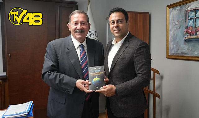 CHP PARTİ MECLİS ÜYESİ BOZOĞLU, BAŞKAN TOPUZ&#039;U ZİYARET ETTİ