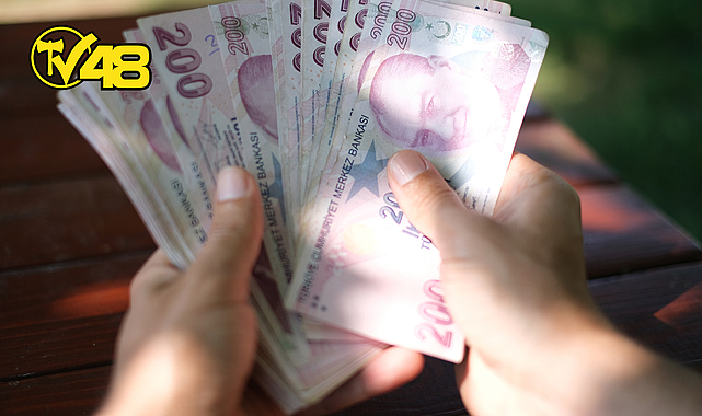 EKONOMİ YILIN İLK ÇEYREĞİNDE YÜZDE 5,7 BÜYÜDÜ