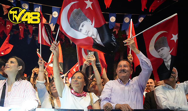 FENER ALAYI VE SAKİLER KONSERİYLE COŞKULU BAYRAM KUTLAMASI