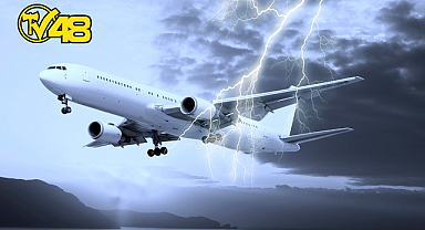 KAYSERİSPOR UÇAĞINA YILDIRIM İSABET ETTİ