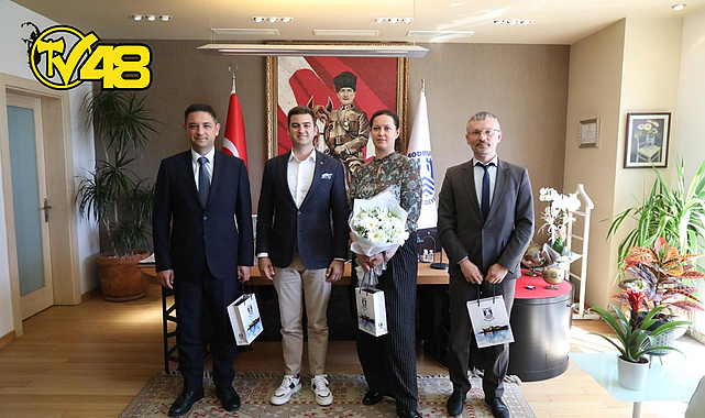 KONSOLOSLARDAN BAŞKAN MANDALİNCİ&#039;YE ZİYARET