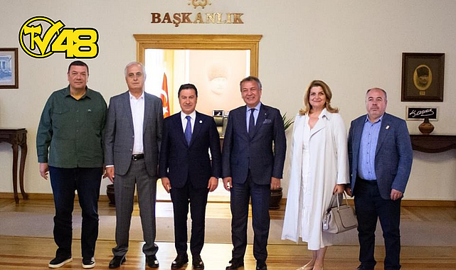 MİTSO HEYETİ BÜYÜKŞEHİR BELEDİYE BAŞKANI AHMET ARAS&#039;I ZİYARET ETTİ.