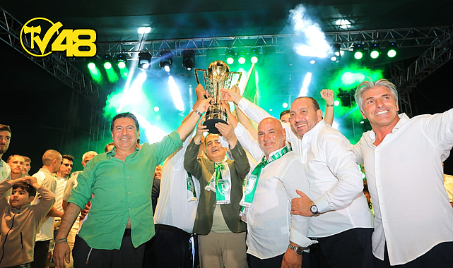 BAŞKAN ARAS ŞAMPİYONLUK KUTLAMALARINA KATILDI