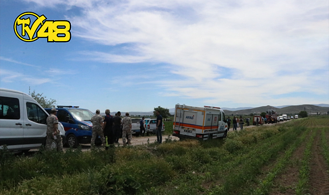 EĞİTİM UÇAĞI KAZASINDA ÇARPICI DETAY! ŞEHİT PİLOTLAR TARLADA ÇALIŞAN 20 İŞÇİNİN HAYATINI KURTARMIŞ