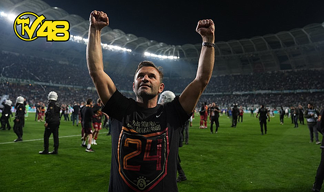 GALATASARAY,OKAN BURUK İLE  SÖZLEŞME UZATTI