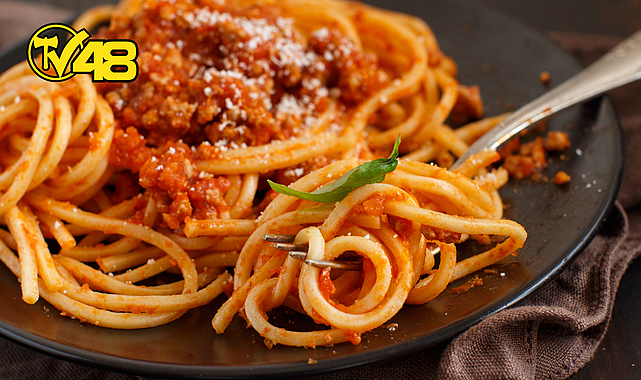 LEZZETLİ KIYMALI MAKARNA TARİFİ