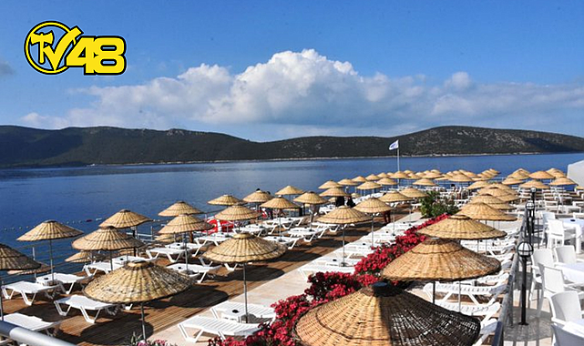 EMEKLİLERE ÖZEL YENİ HİZMET: HALK PLAJLARINDA ÜCRETSİZ ŞEZLONG VE ŞEMSİYE