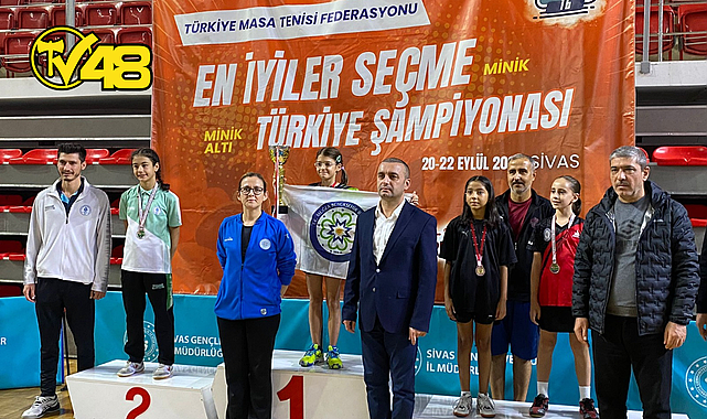 AYBİGE FERİDE ÜSTÜNDAĞ, MASA TENİSİNDE TÜRKİYE ŞAMPİYONU OLDU