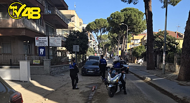 MİLAS'TA ZABITA EKİPLERİ HATALI PARK EDEN ARAÇLARA CEZA KESTİ