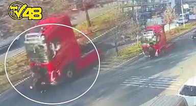 TIRIN ALTINDA KALAN SCOOTERLI GENÇ FECİ ŞEKİLDE CAN VERDİ