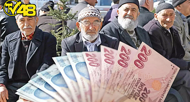 AK PARTİ KULİSLERİ HAREKETLİ: EN DÜŞÜK EMEKLİ AYLIĞI 14 BİN 500 TL'YE KADAR ÇIKABİLİR