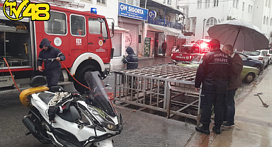 KENDİ İMKANLARIYLA DEREYE GİRDİ, SUYUN HIZLA YÜKSELMESİ SONUCU MAHSUR KALDI