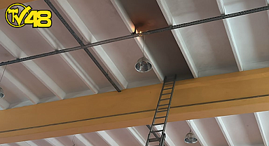 MİLAS DR. METE ERSOY ORTAOKULU'NDA ELEKTRİK KAYNAKLI KÜÇÜK ÇAPLI YANGIN!