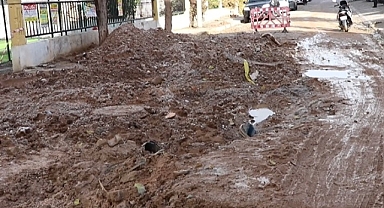 MİLAS’TA DOĞALGAZ ÇALIŞMALARI SONRASI YOLLAR VATANDAŞLARIN KABUSU OLDU