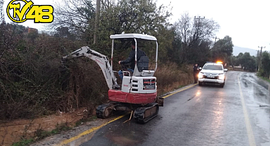 YAĞMUR NÖBETİNDEKİ EKİPLERDEN ANLIK MÜDAHALELER