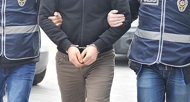 İZMİR'DE DOLANDIRICILIK ÇETESİNE OPERASYON