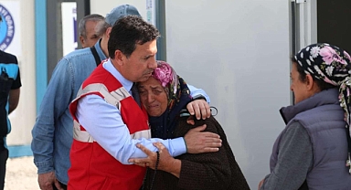 DEPREMİN YILDÖNÜMÜNDE BAŞKAN ARAS, DEPREM BÖLGESİNDE
