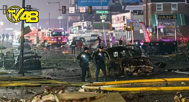 PHİLADELPHİA'DA AMBULANS UÇAK ALIŞVERİŞ MERKEZİNE DÜŞTÜ: ÇOK SAYIDA ÖLÜ VE YARALI VAR
