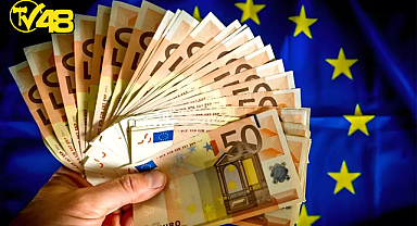 1 EURO İLK KEZ 40 LİRAYI AŞARAK REKOR TAZELEDİ