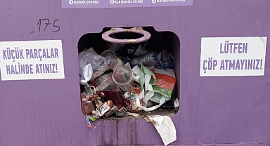 GİYSİ KUMBARASINI ÇÖPLÜĞE ÇEVİRDİLER.