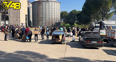 MİLAS YEM FABRİKASINDA TAVUK DAĞITIMI GERÇEKLEŞTİRİLİYOR