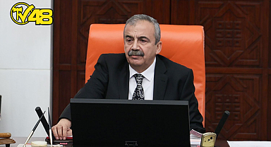 15 GÜNDÜR YOĞUN BAKIMDA YATAN SIRRI SÜREYYA ÖNDER'DEN HABER VAR