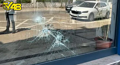 AK PARTİ FETHİYE İLÇE BİNASINA SALDIRI