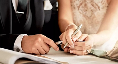 EVLİLİK KREDİSİ ALAN ÇİFTLER ÇOCUK SAHİBİ OLURSA BORÇLARI SİLİNECEK