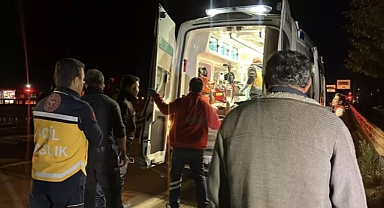 FRENİ BOŞALAN KAMYONET EŞEN ÇAYI'NA DEVRİLDİ