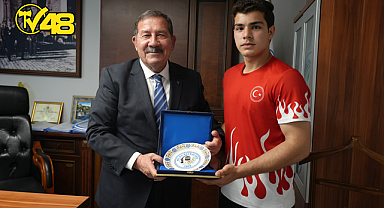 MİLASLI ŞAMPİYONDAN BAŞKAN TOPUZ'A ZİYARET