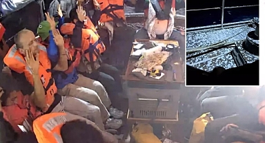 İsrail'in Madleen Gemisi'ne saldırdığı an! Kimyasal sıvı püskürtüler