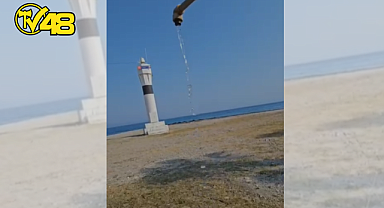 MİLAS ÖREN SAHİLİ'NDE BAKIMSIZ DUŞLAR VE BOŞA AKAN SULAR VATANDAŞIN TEPKİSİNİ ÇEKTİ