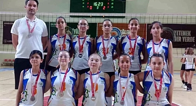 Muğla Büyükşehir Belediyesi Voleybol Takımları Başarıyla Sezonu Tamamladı
