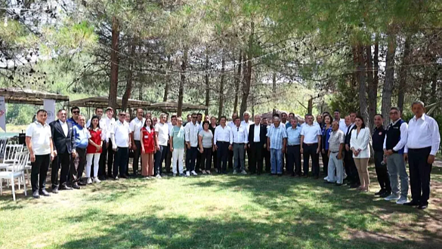 BAŞKAN ARAS ULA&#039;DA YEREL YÖNETİM TEMASLARI GERÇEKLEŞTİRDİ