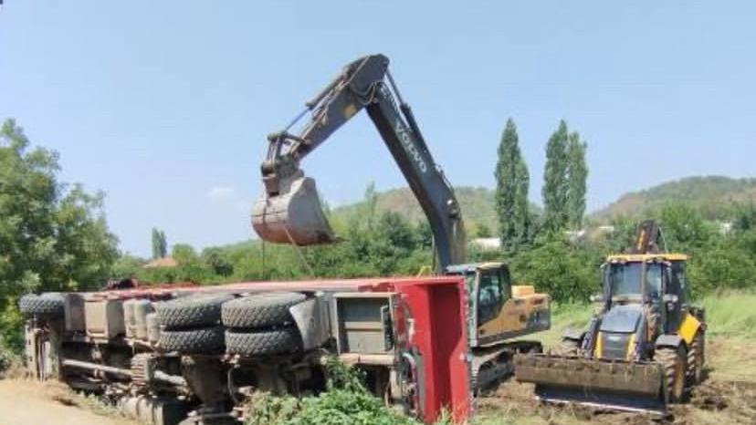 Köyceğiz’de Arazöz Devrildi